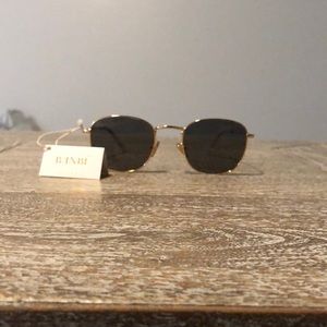 Banbe The Turlington Sunglasses in Gold Smoke